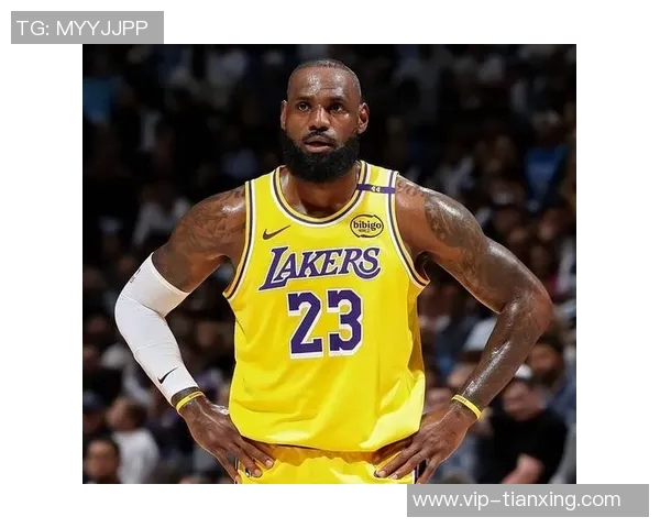 湖人官方宣布克莱伯因斜肌拉伤缺席揭幕战将于两周后复查